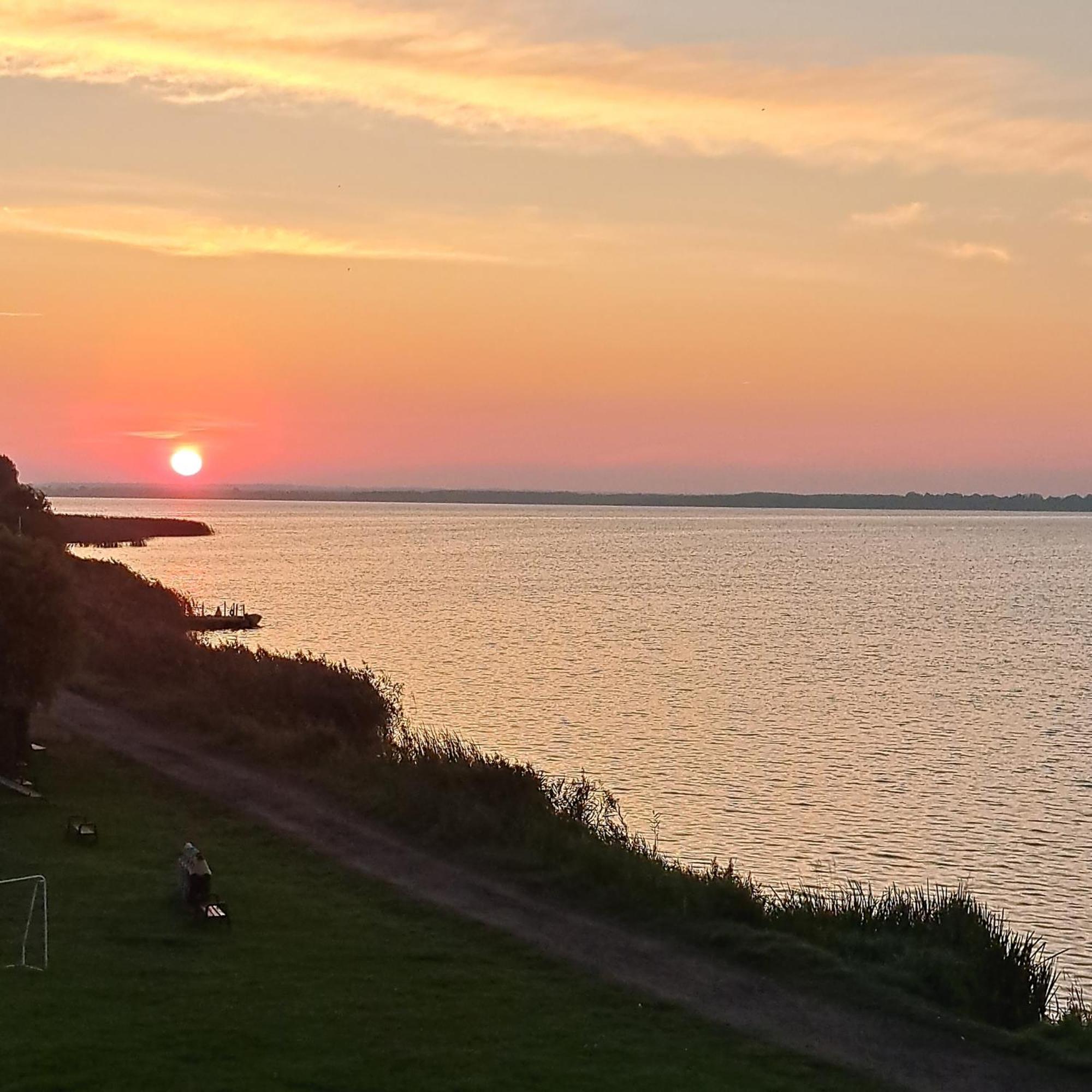 Solek Apartamenty I Pokoje Goscinne Mielno  Exterior foto
